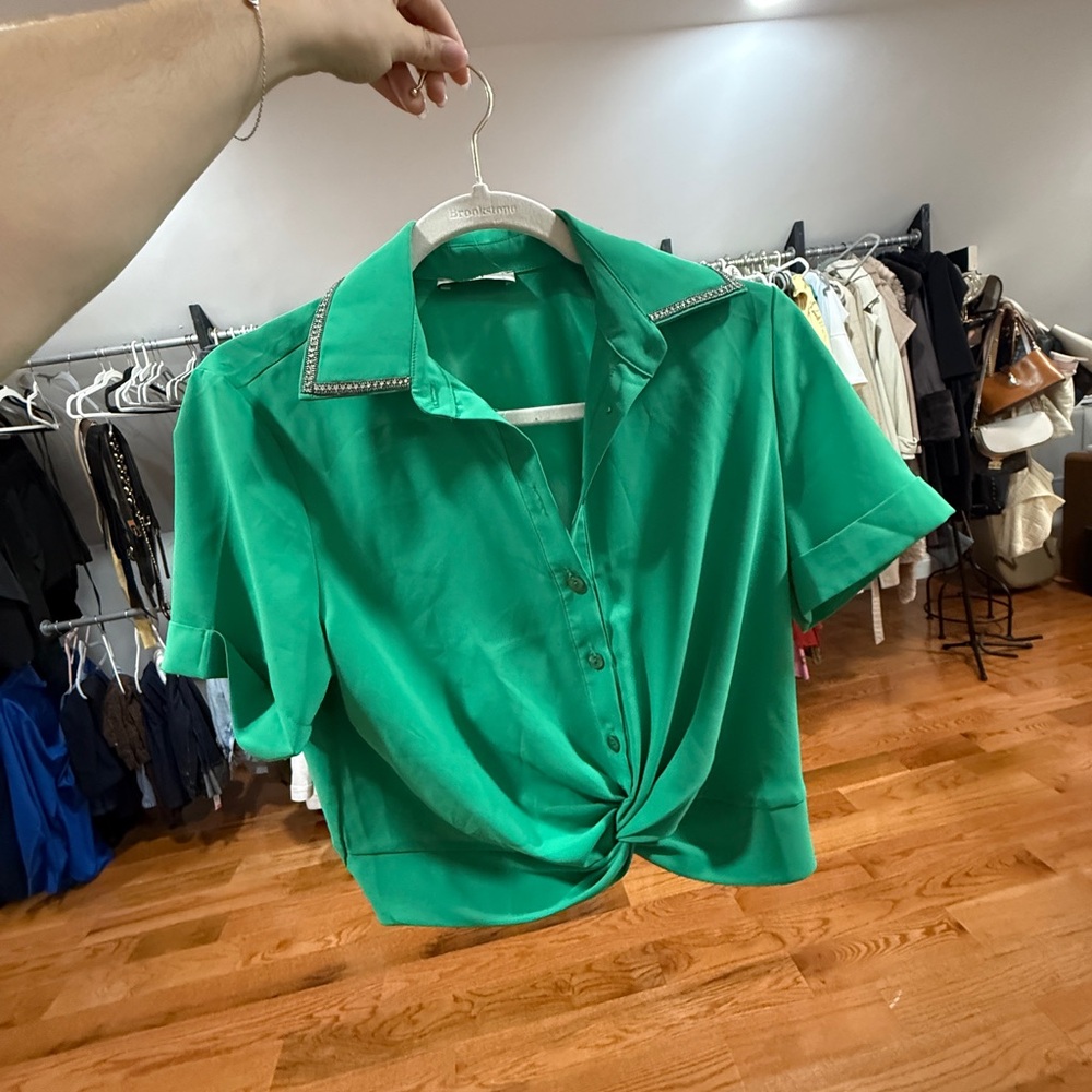 Green Short-Sleeve Knot-Front Blouse
